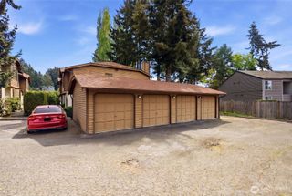 8017 NE 177th Court #504, Kenmore, WA 98028