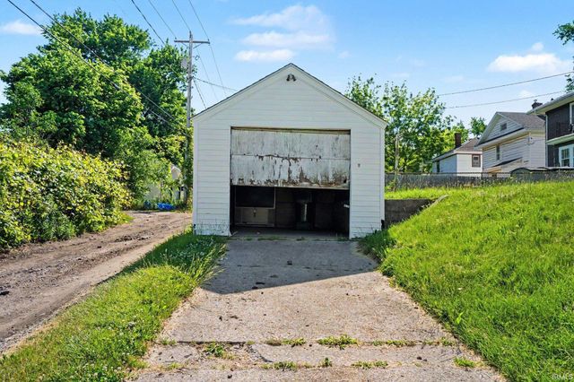 301 Altgeld Street, South Bend, IN 46614