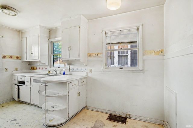 301 Altgeld Street, South Bend, IN 46614
