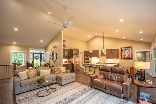 1528 State Route 3, Galena, OH 43021