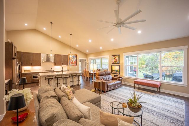 1528 State Route 3, Galena, OH 43021