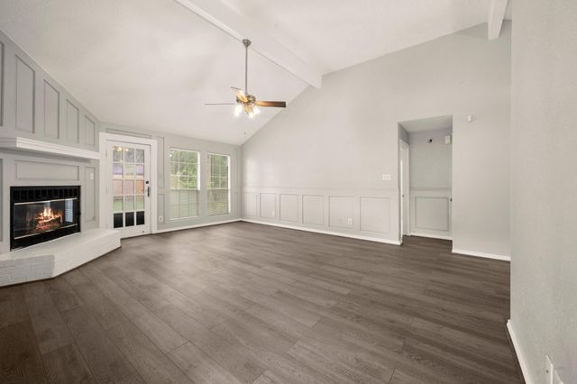 302 Foxtail Court, League City, TX 77573