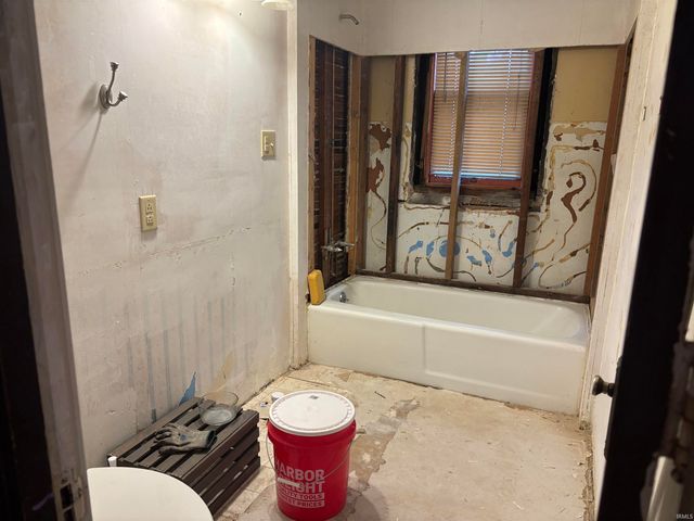 826 S 18th Street, Lafayette, IN 47905