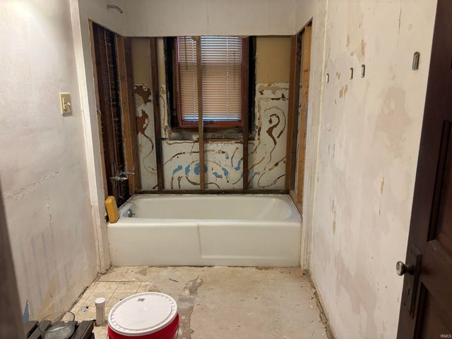 826 S 18th Street, Lafayette, IN 47905