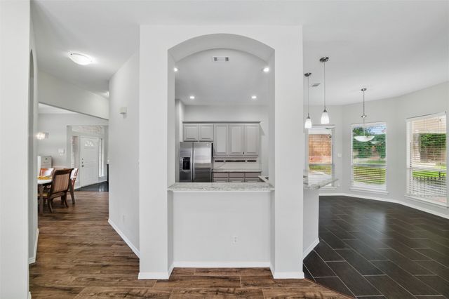 3402 Blue Forest Drive, Arlington, TX 76001