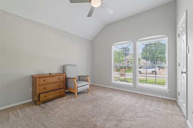 3402 Blue Forest Drive, Arlington, TX 76001