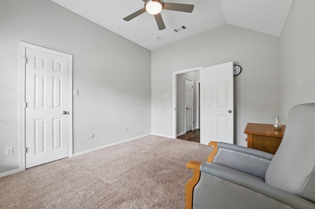 3402 Blue Forest Drive, Arlington, TX 76001