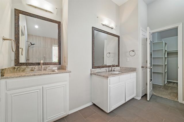 3402 Blue Forest Drive, Arlington, TX 76001