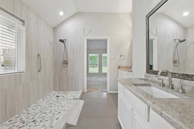 3402 Blue Forest Drive, Arlington, TX 76001