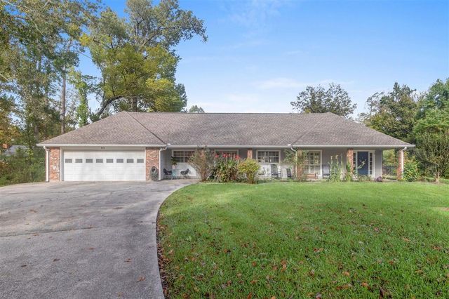 945 Tanglewood Drive, Lake Charles, LA 70611