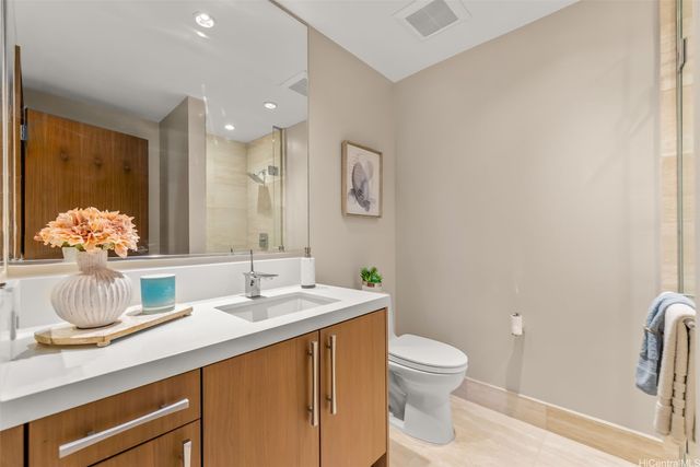1555 Kapiolani Boulevard 900, Honolulu, HI 96814