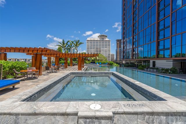 1555 Kapiolani Boulevard 900, Honolulu, HI 96814