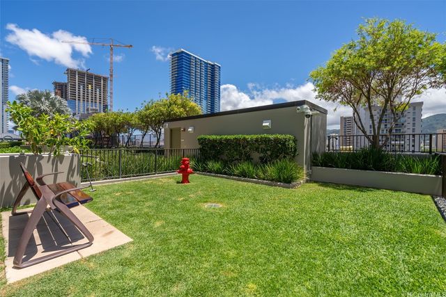 1555 Kapiolani Boulevard 900, Honolulu, HI 96814