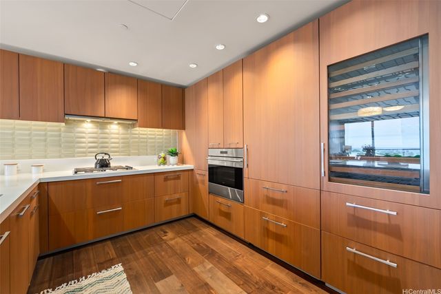 1555 Kapiolani Boulevard 900, Honolulu, HI 96814