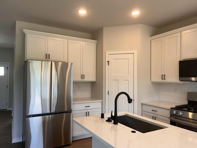 9569 S Sophia COURT, Franklin, WI 53132