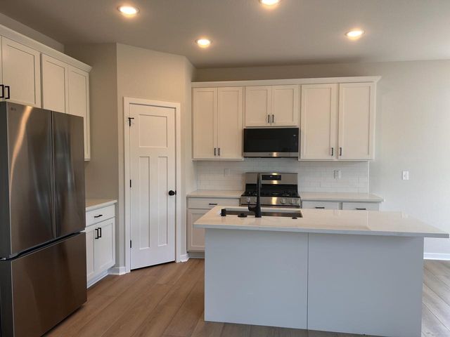 9569 S Sophia COURT, Franklin, WI 53132