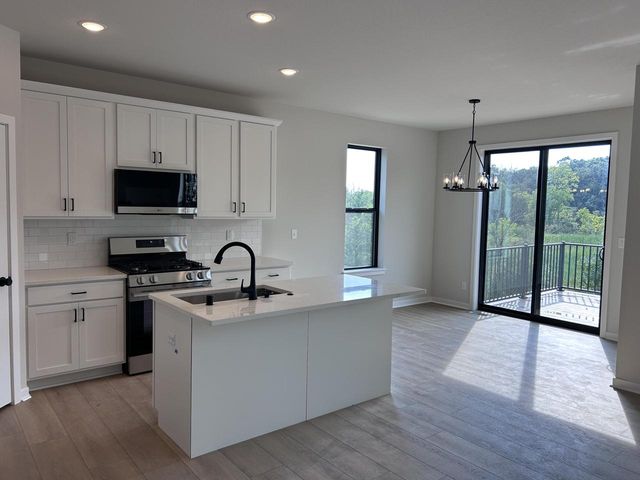 9569 S Sophia COURT, Franklin, WI 53132