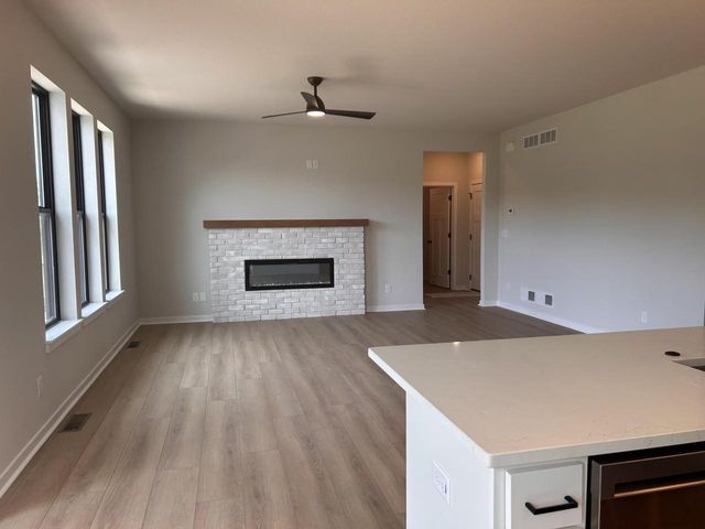 9569 S Sophia COURT, Franklin, WI 53132