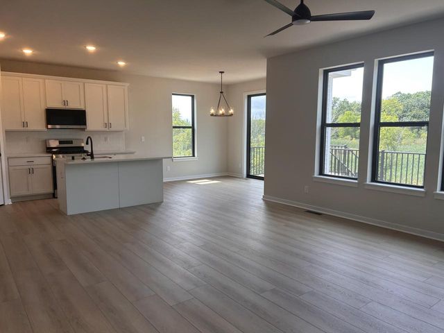 9569 S Sophia COURT, Franklin, WI 53132