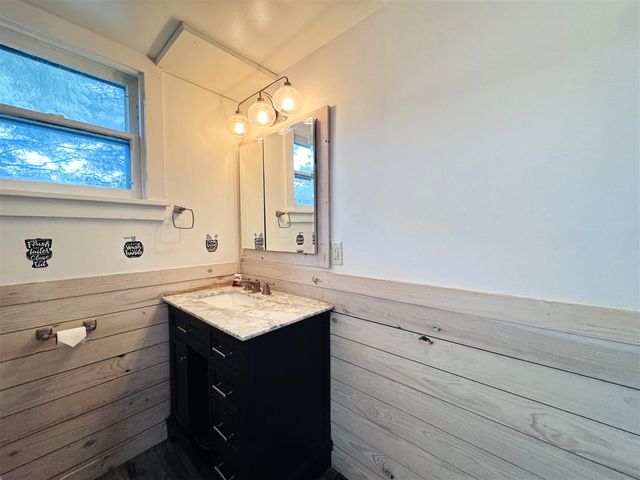 37 N Lincoln Avenue, Niles, MI 49120