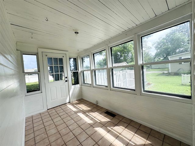 37 N Lincoln Avenue, Niles, MI 49120