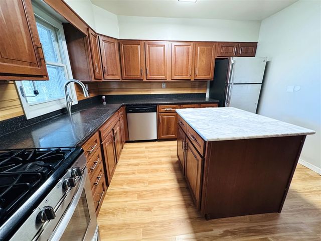 37 N Lincoln Avenue, Niles, MI 49120