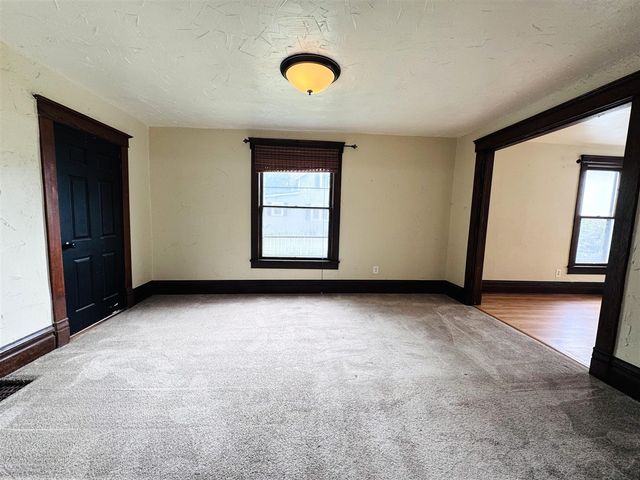 37 N Lincoln Avenue, Niles, MI 49120