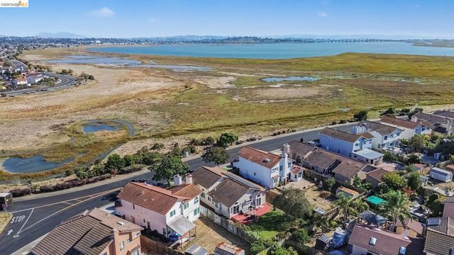 512 Catalina Cir, Vallejo, CA 94589