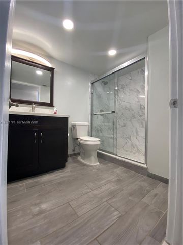 6155 NW 186th St 308, Hialeah, FL 33015