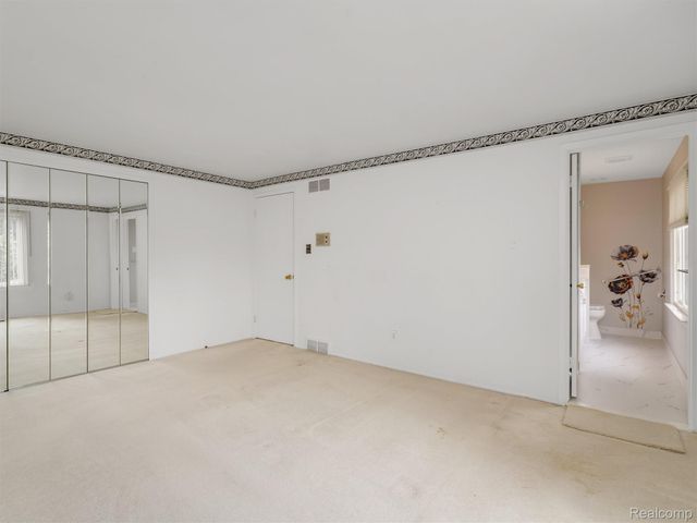 3817 Dalice Drive, West Bloomfield Charter Township, MI 48323