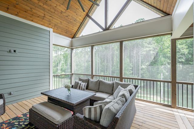 12071 Herrington Way, Soddy Daisy, TN 37379