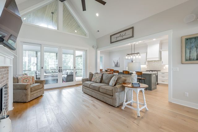 12071 Herrington Way, Soddy Daisy, TN 37379