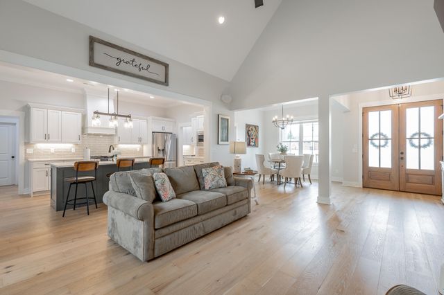 12071 Herrington Way, Soddy Daisy, TN 37379