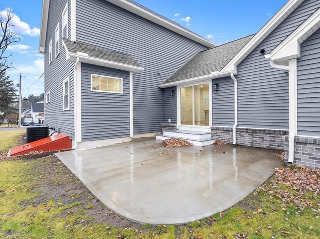 78 Wood Ave, East Longmeadow, MA 01028