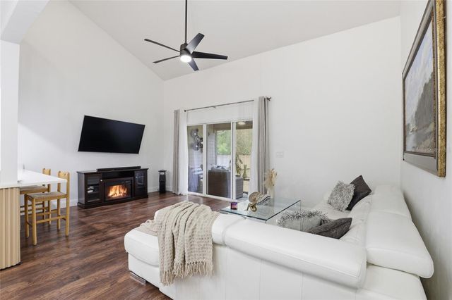 1215 NW 55 STREET 7, Gainesville, FL 32605