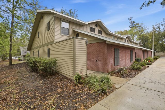 1215 NW 55 STREET 7, Gainesville, FL 32605