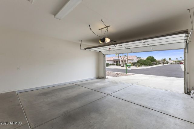 15655 W BETHESDA Court, Surprise, AZ 85374