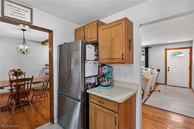 35577 Freed Drive, Eastlake, OH 44095