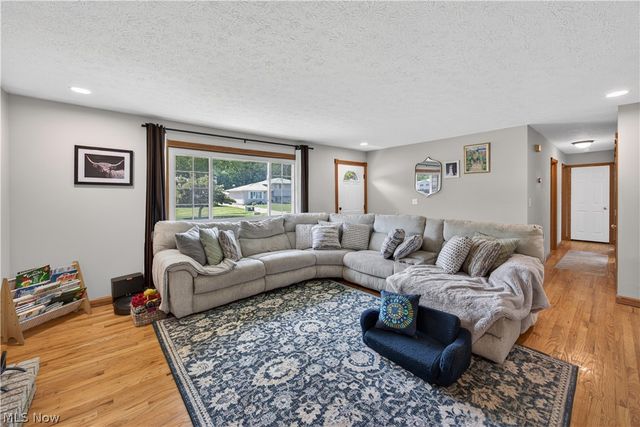 35577 Freed Drive, Eastlake, OH 44095