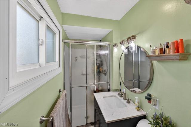 35577 Freed Drive, Eastlake, OH 44095