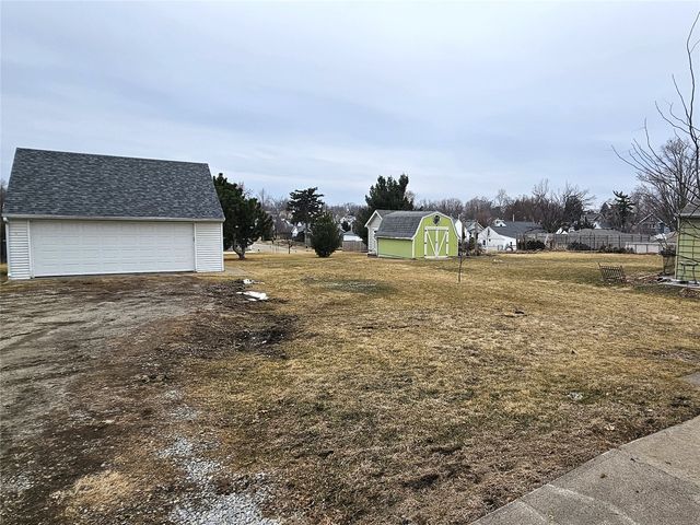 91 Wilson Avenue SW, Cedar Rapids, IA 52404