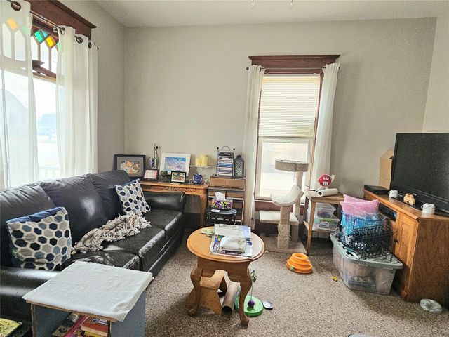 91 Wilson Avenue SW, Cedar Rapids, IA 52404