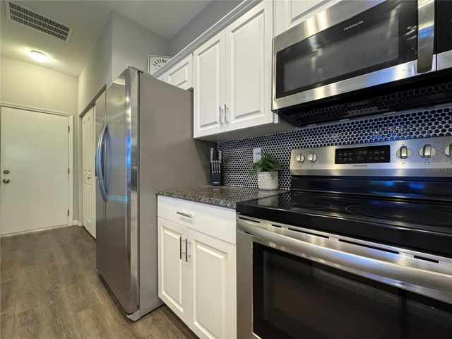 1680 5TH AVENUE, Deland, FL 32724