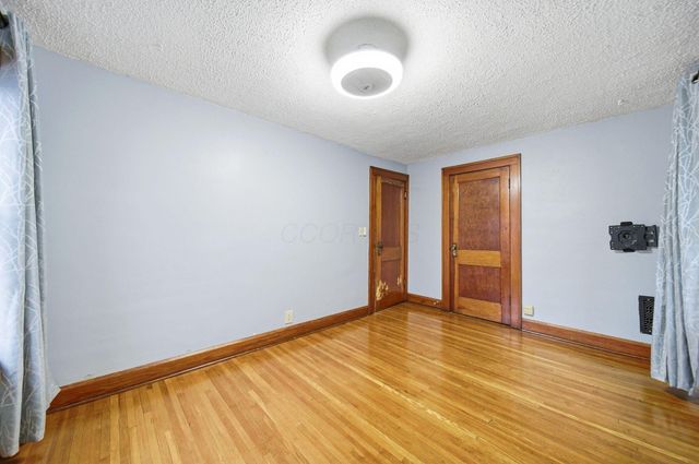 2717 Hibbert Avenue, Columbus, OH 43202