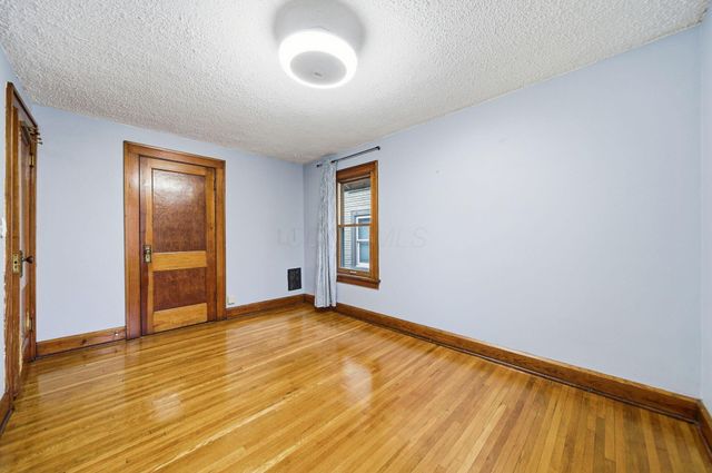 2717 Hibbert Avenue, Columbus, OH 43202