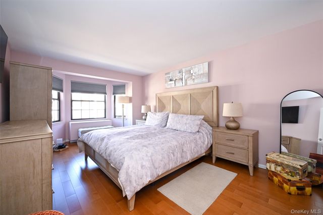 71-21 163rd Street 3202, Fresh Meadows, NY 11365