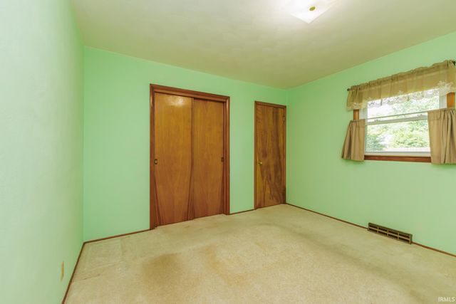 3905 N Lanewood Drive, Muncie, IN 47304