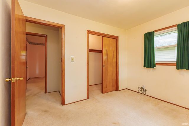 3905 N Lanewood Drive, Muncie, IN 47304