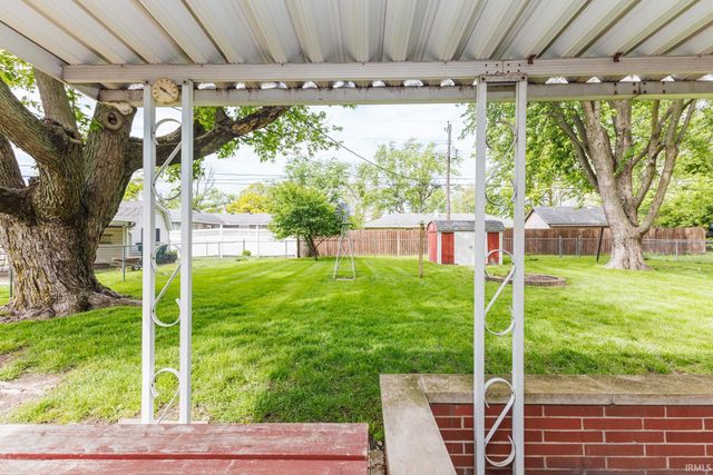 3905 N Lanewood Drive, Muncie, IN 47304