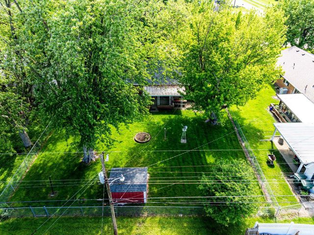 3905 N Lanewood Drive, Muncie, IN 47304